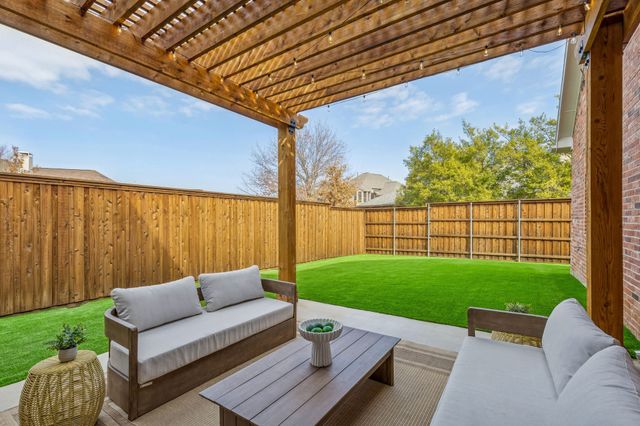 1209 Queen Peggy Lane, Lewisville, TX 75056