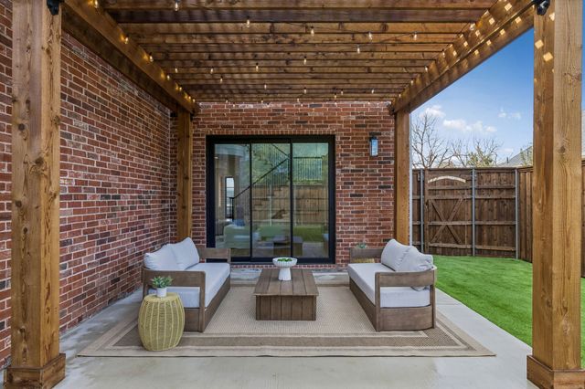 1209 Queen Peggy Lane, Lewisville, TX 75056