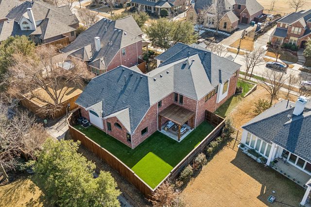 1209 Queen Peggy Lane, Lewisville, TX 75056