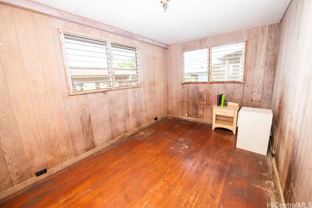 94-1151 Awalai Street, Waipahu, HI 96797