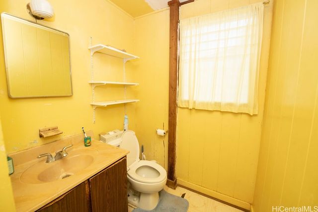 94-1151 Awalai Street, Waipahu, HI 96797