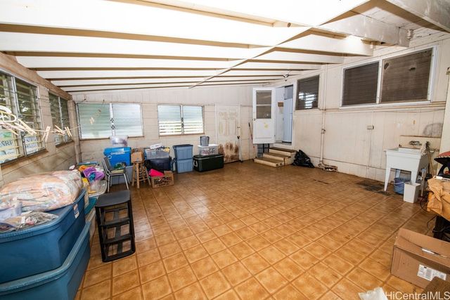 94-1151 Awalai Street, Waipahu, HI 96797