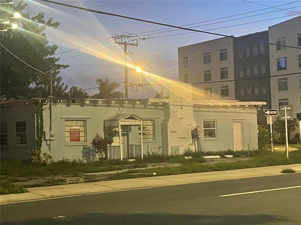 904 7TH AVENUE E, BRADENTON, FL 34208 — exterior