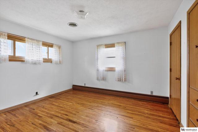 1206 Skyview Drive, Bellevue, NE 68005