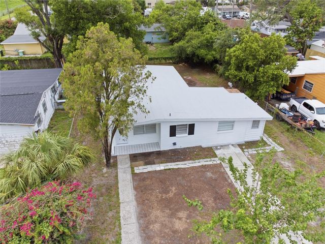 317 E HYDRANGIA STREET, Tampa, FL 33612