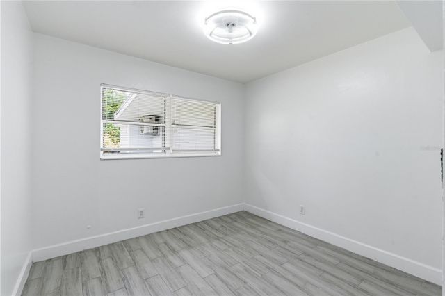 317 E HYDRANGIA STREET, Tampa, FL 33612
