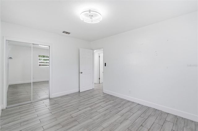 317 E HYDRANGIA STREET, Tampa, FL 33612