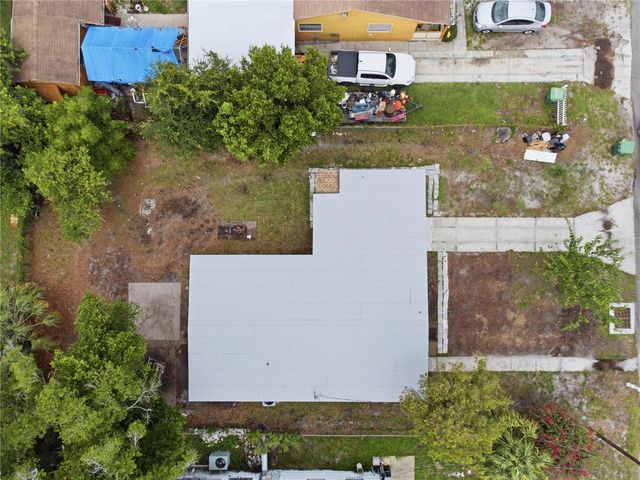 317 E HYDRANGIA STREET, Tampa, FL 33612