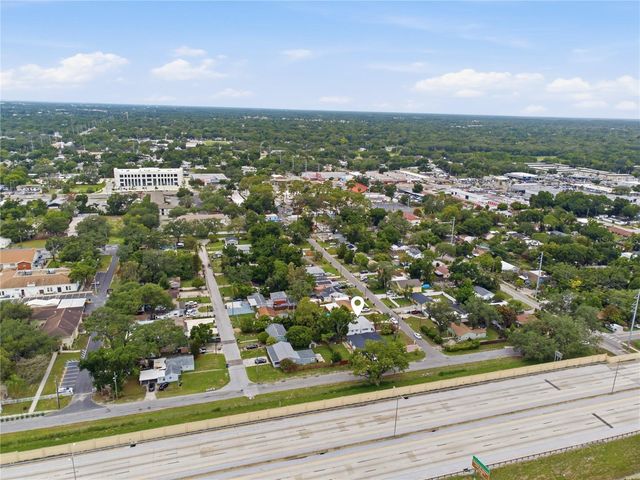 317 E HYDRANGIA STREET, Tampa, FL 33612