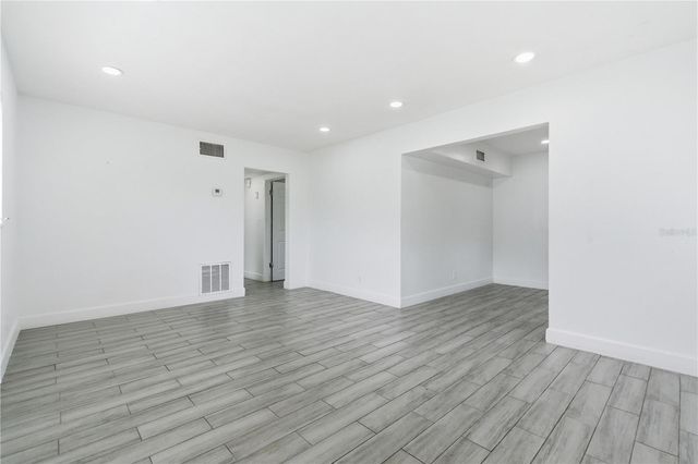 317 E HYDRANGIA STREET, Tampa, FL 33612