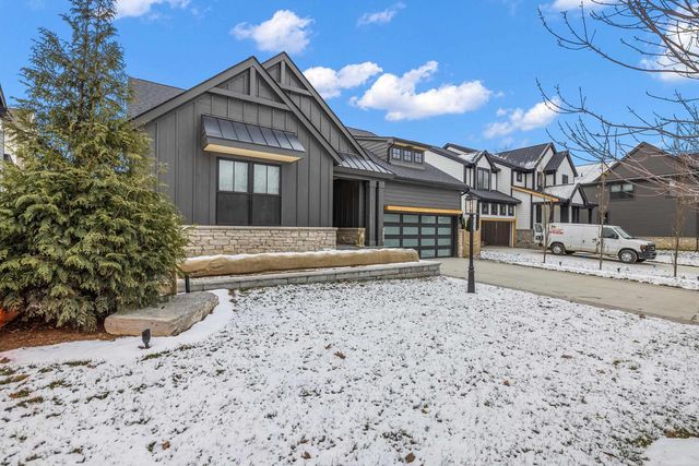 42451 Magnolia Drive, Sterling Heights, MI 48314