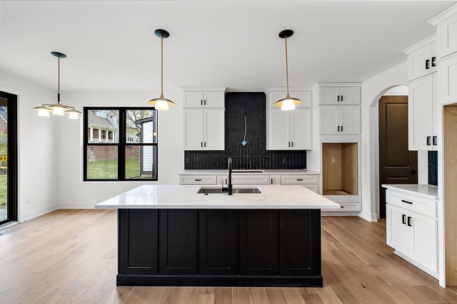 42451 Magnolia Drive, Sterling Heights, MI 48314