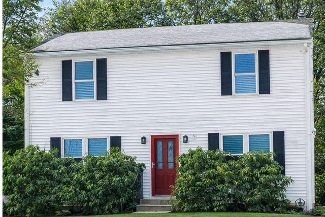 151 Dover Avenue, East Providence, RI 02914