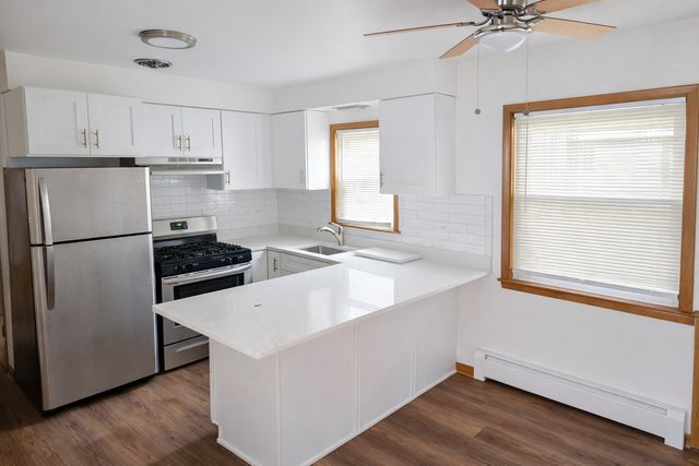 5834 W Montrose Avenue 1S, Chicago, IL 60634