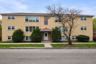 5834 W Montrose Avenue 1S, Chicago, IL 60634