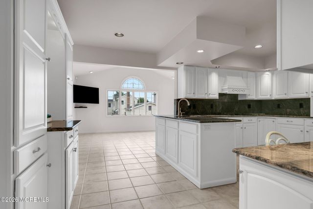 308 New Jersey Avenue, Point Pleasant Beach, NJ 08742
