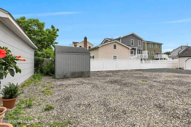308 New Jersey Avenue, Point Pleasant Beach, NJ 08742