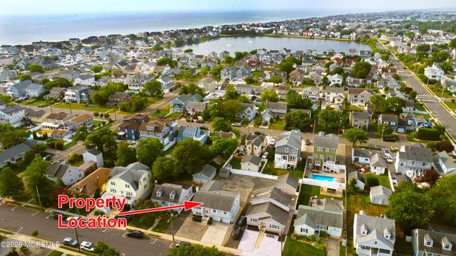 308 New Jersey Avenue, Point Pleasant Beach, NJ 08742