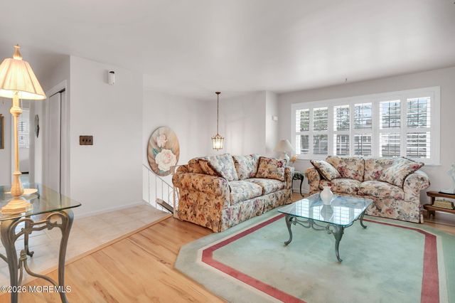 308 New Jersey Avenue, Point Pleasant Beach, NJ 08742