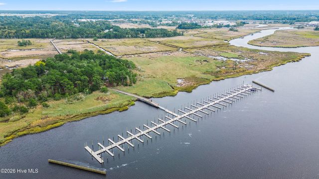 1633 Riverview Terrace, Wilmington, NC 28401