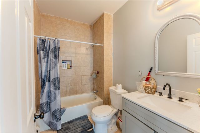 271 Union Avenue, Providence, RI 02909