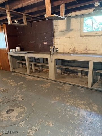 623 Bunker Hill Road, Ashtabula, OH 44004