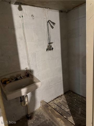 623 Bunker Hill Road, Ashtabula, OH 44004