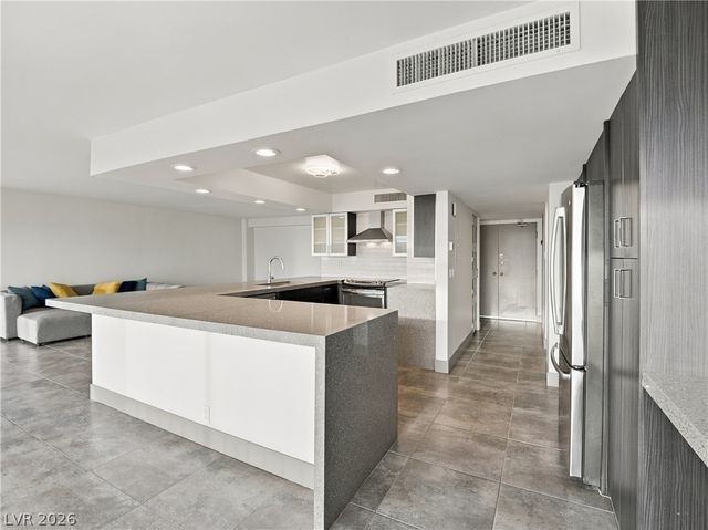 3111 Bel Air Drive 24A, Las Vegas, NV 89109