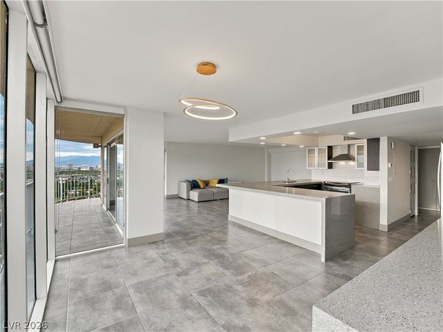 3111 Bel Air Drive 24A, Las Vegas, NV 89109