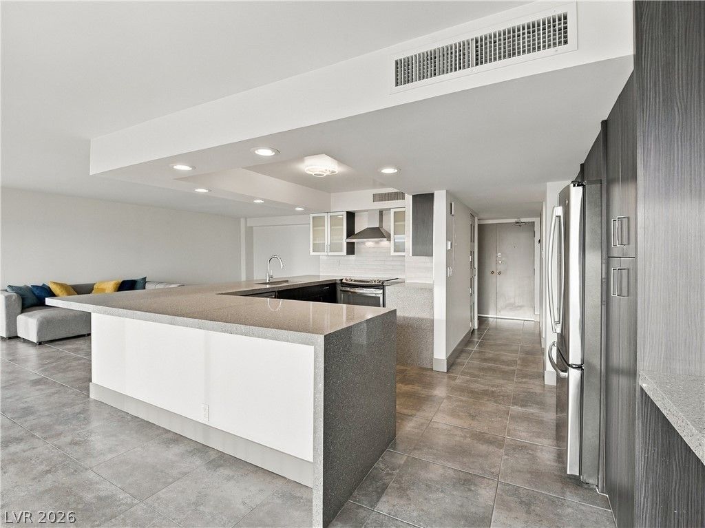 3111 Bel Air Drive 24A, Las Vegas, NV 89109 — photo 4