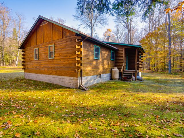 134 Haystack Mountain Road, Piercefield, NY 12973