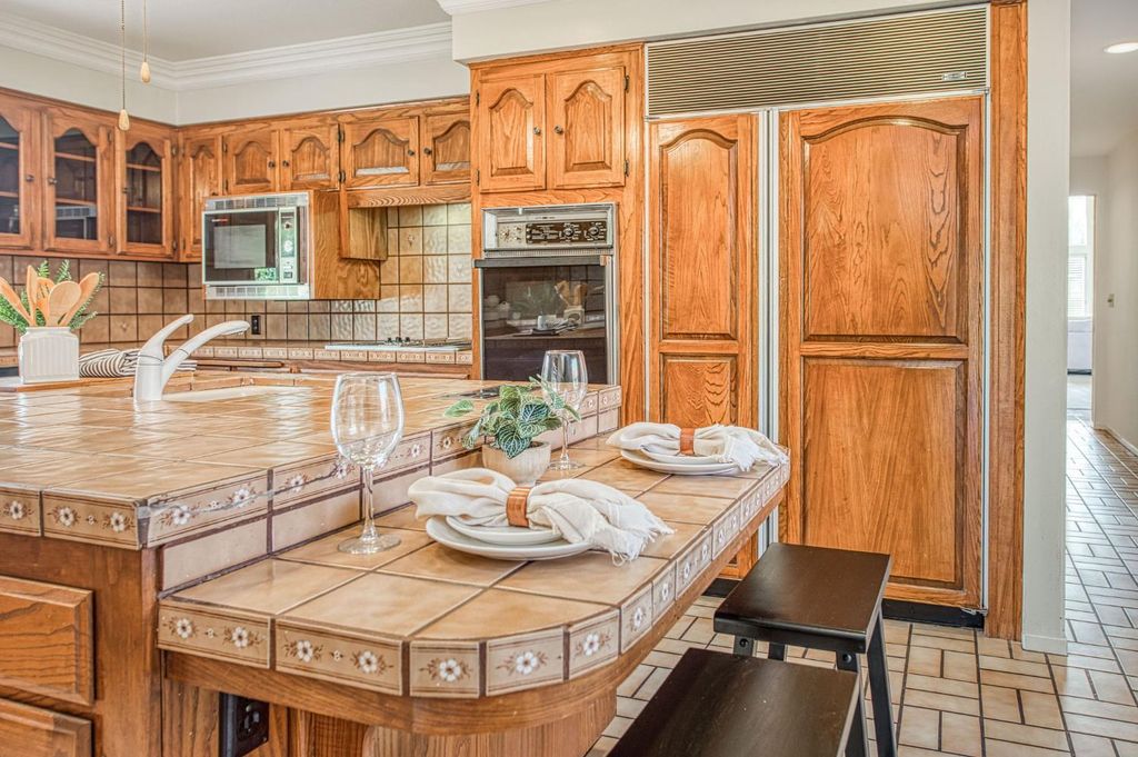 Image 17 of property listing at 5453 E Butler Avenue, Fresno, CA 93727