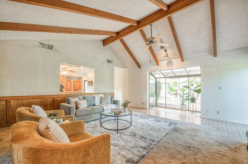 Image 26 of property listing at 5453 E Butler Avenue, Fresno, CA 93727