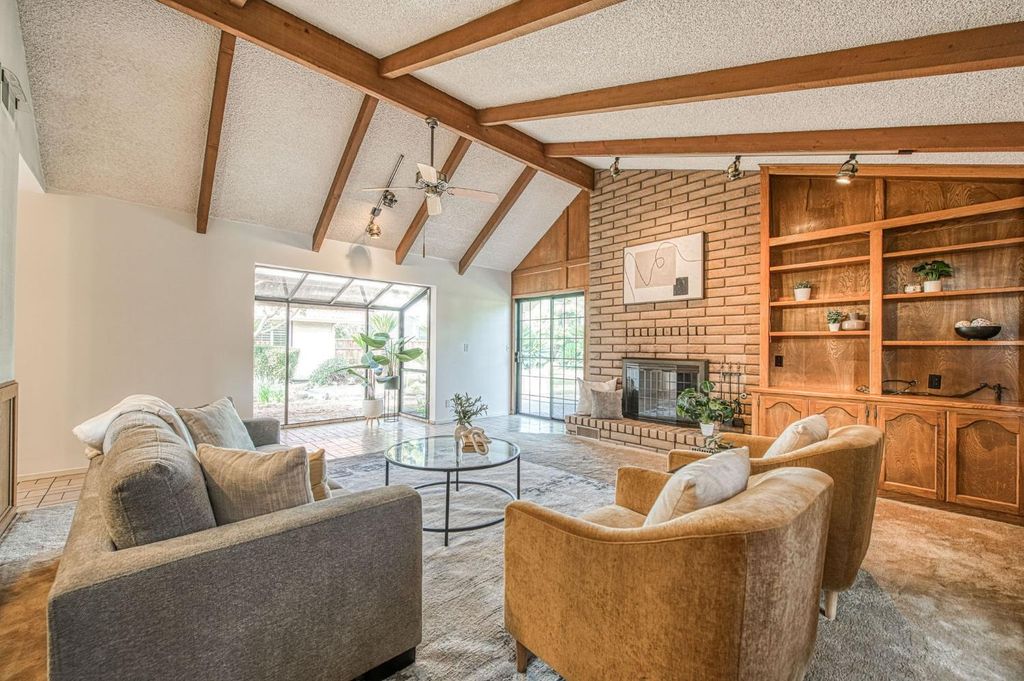 Image 27 of property listing at 5453 E Butler Avenue, Fresno, CA 93727