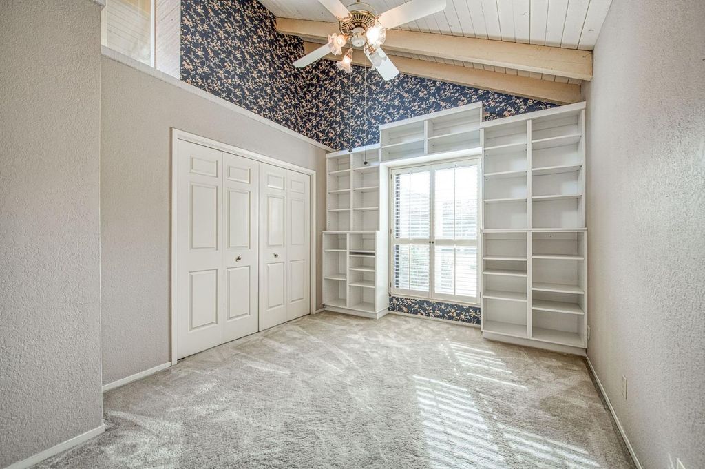 Image 36 of property listing at 5453 E Butler Avenue, Fresno, CA 93727