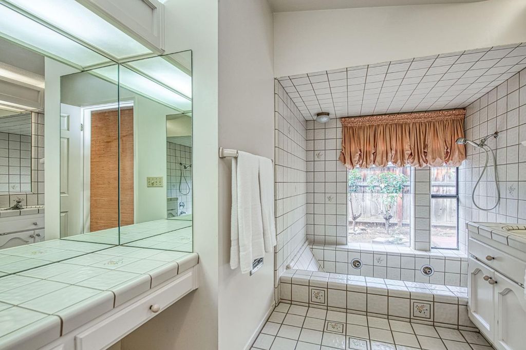 Image 39 of property listing at 5453 E Butler Avenue, Fresno, CA 93727