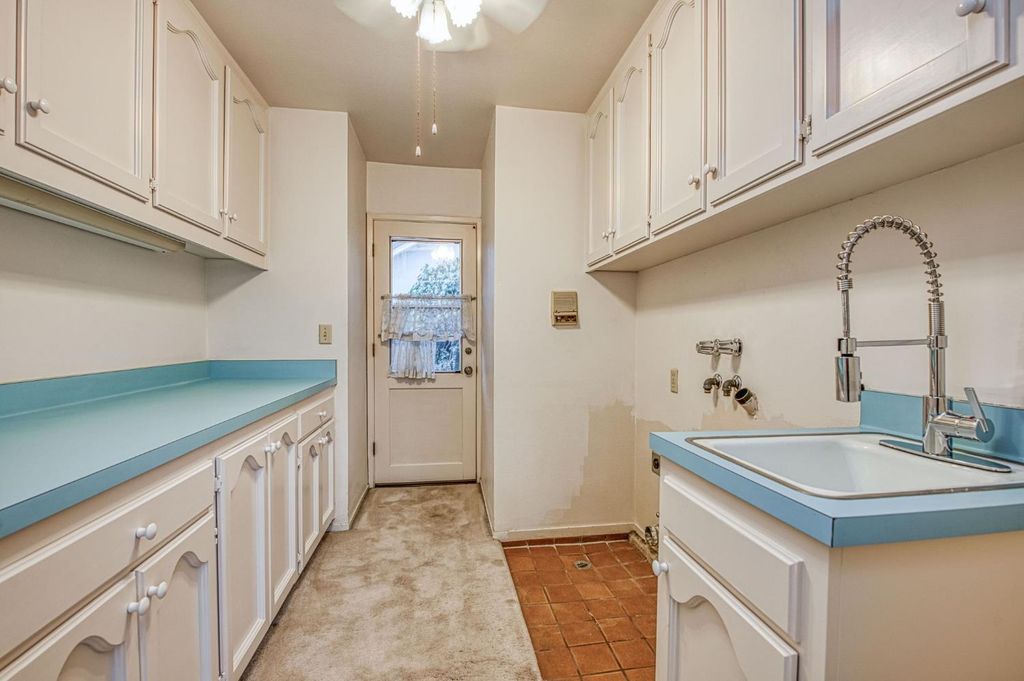 Image 41 of property listing at 5453 E Butler Avenue, Fresno, CA 93727