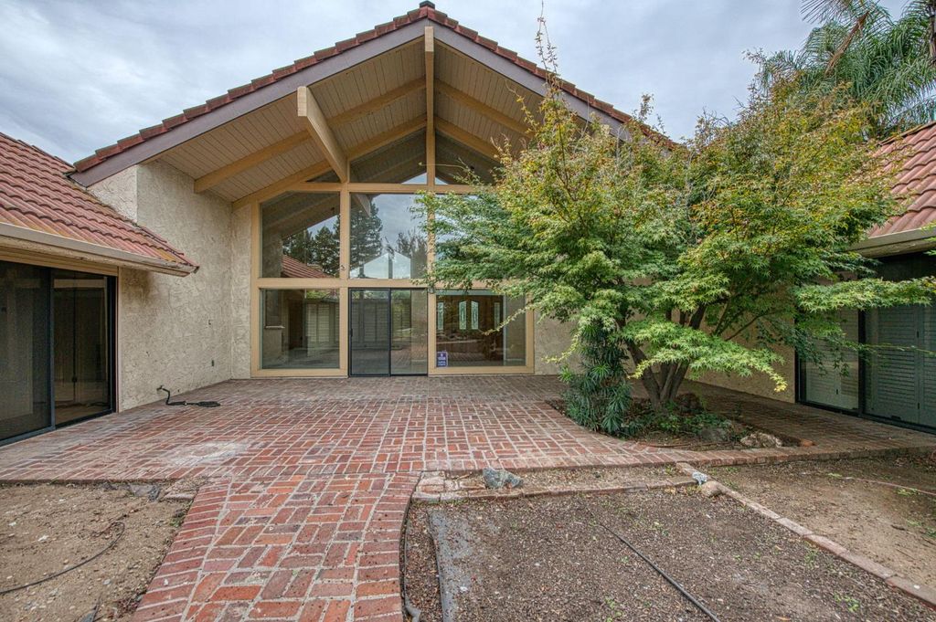 Image 42 of property listing at 5453 E Butler Avenue, Fresno, CA 93727