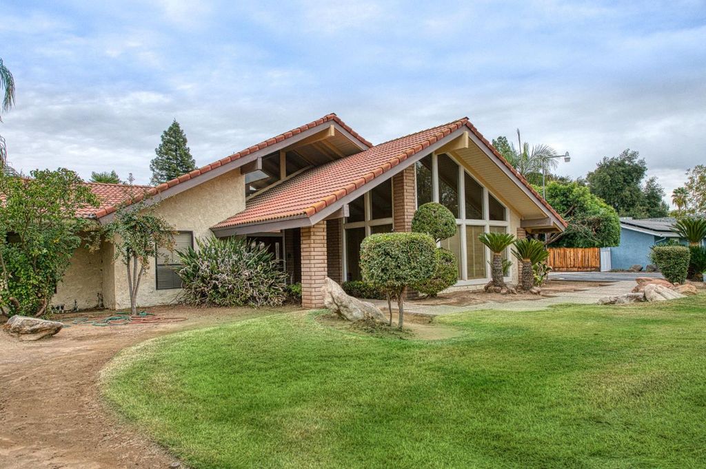 Image 46 of property listing at 5453 E Butler Avenue, Fresno, CA 93727