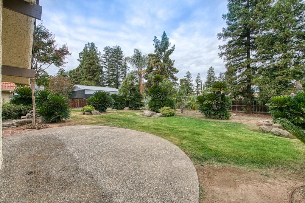 Image 48 of property listing at 5453 E Butler Avenue, Fresno, CA 93727