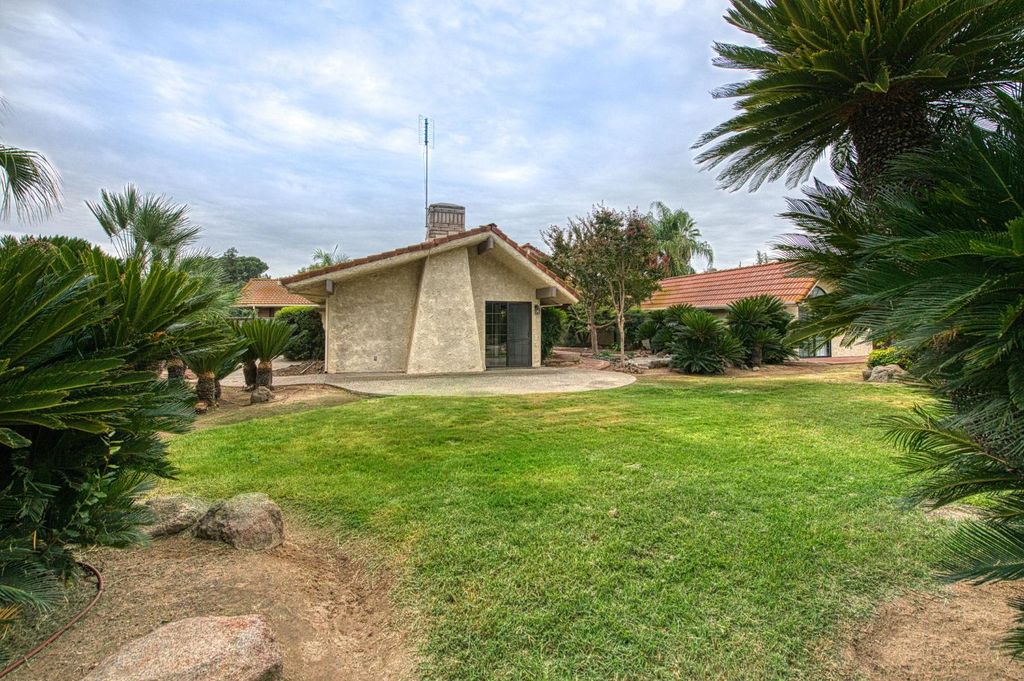 Image 49 of property listing at 5453 E Butler Avenue, Fresno, CA 93727