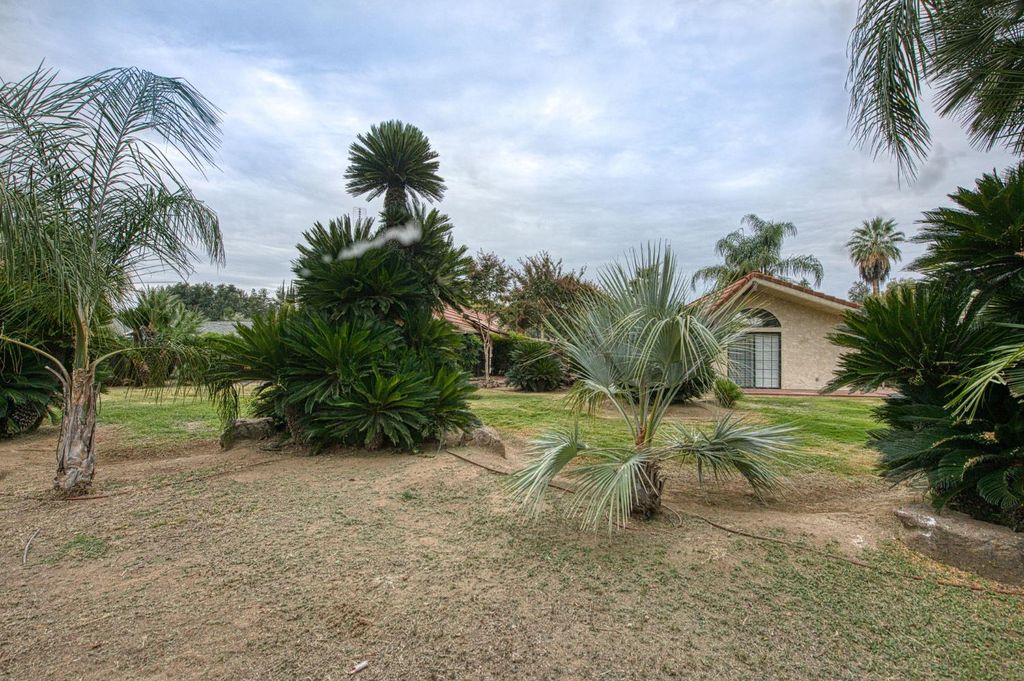 Image 50 of property listing at 5453 E Butler Avenue, Fresno, CA 93727