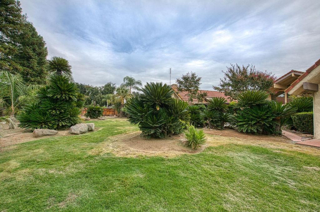 Image 52 of property listing at 5453 E Butler Avenue, Fresno, CA 93727