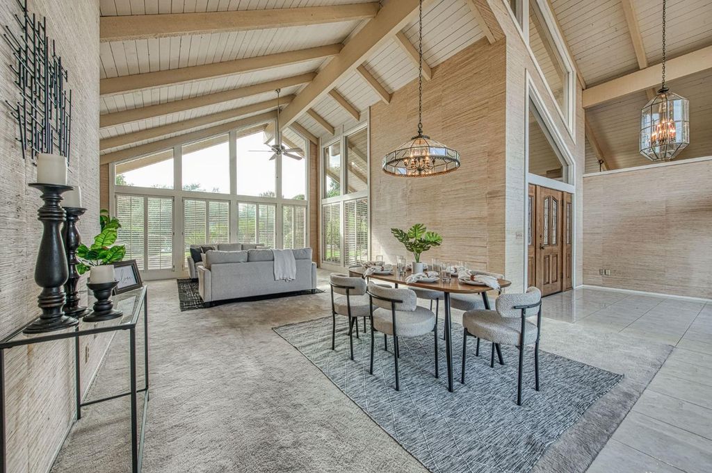 Image 6 of property listing at 5453 E Butler Avenue, Fresno, CA 93727