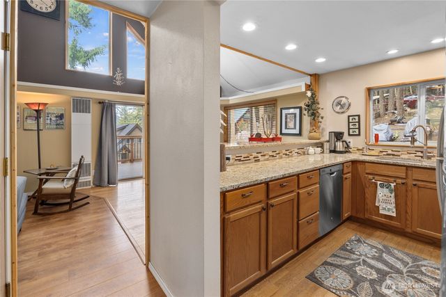 1051 Highland Loop, Ronald, WA 98940