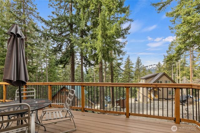 1051 Highland Loop, Ronald, WA 98940