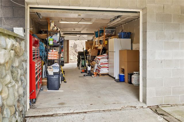 1051 Highland Loop, Ronald, WA 98940