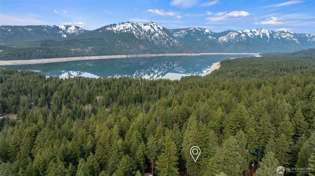 1051 Highland Loop, Ronald, WA 98940