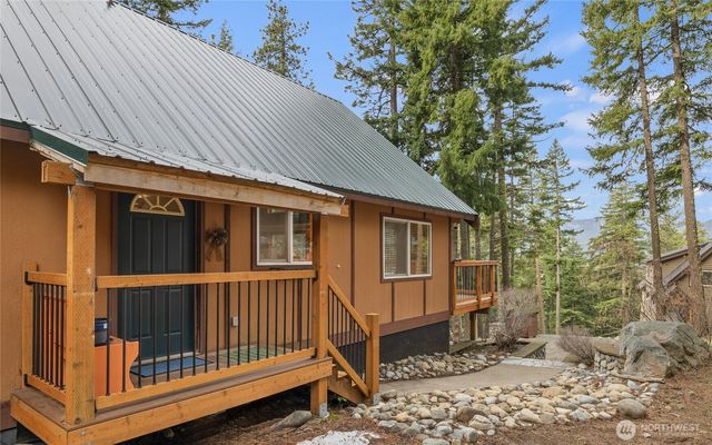 1051 Highland Loop, Ronald, WA 98940