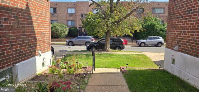 2806 WALNUT HILL ST, Philadelphia, PA 19152